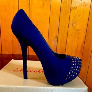NAVY BLUE Silver Studded Heel Brand New size 7.5